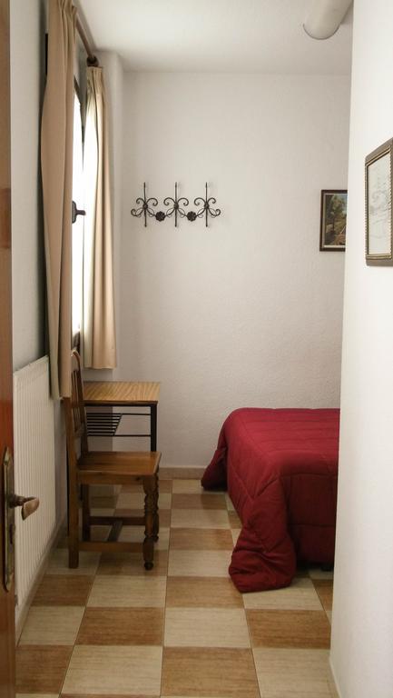 Pension Ciudad Navarro Ramos Гранада Номер фото